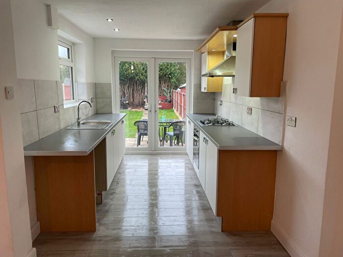2 Bedroom End Of Terrace House To Rent In Wilford Crescent, Nottingham, NG11