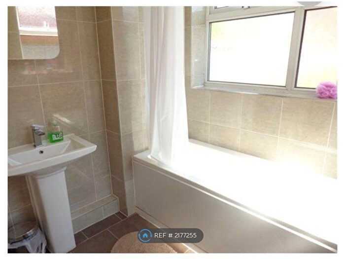 4 Bedroom Terraced House To Rent In Davey Road, Birmingham, B20