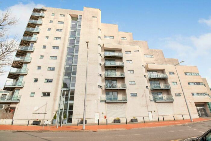 2 Bedroom Flat To Rent In Watermark, Ferry Road, CF11