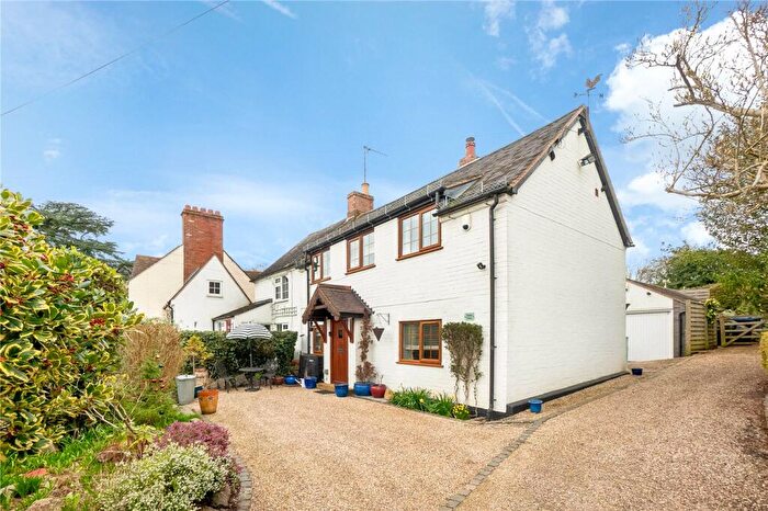 3 Bedroom Semi-Detached House For Sale In Ashorne, Warwick, Warwickshire, CV35