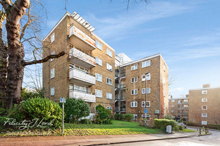 1 Bedroom Apartment For Sale In Pagoda Gardens, London, SE3