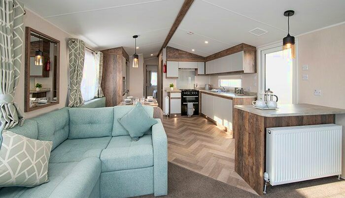 2 Bedroom Mobile/park Home For Sale In Newquay, TR8