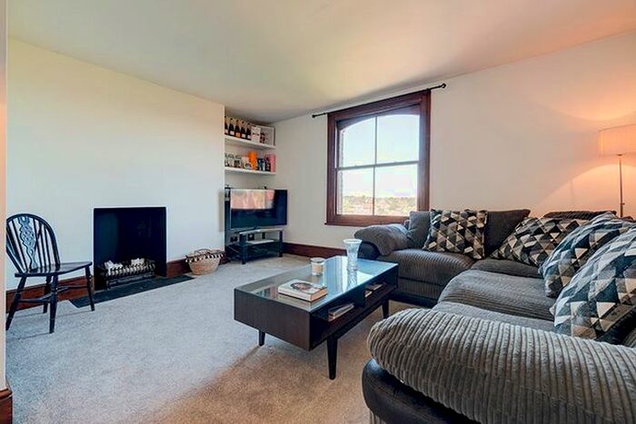 1 Bedroom Flat To Rent In Vicars Moor Lane, Winchmore Hill, N21