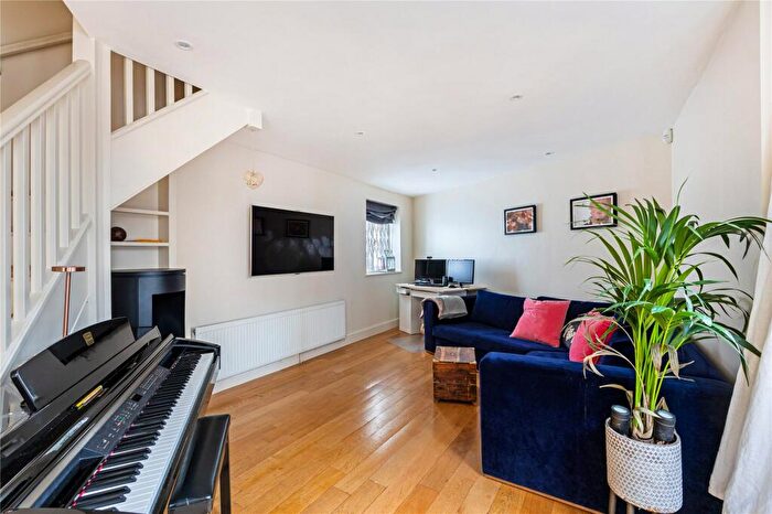 4 Bedroom Terraced House To Rent In Knowsley Road, London, SW11