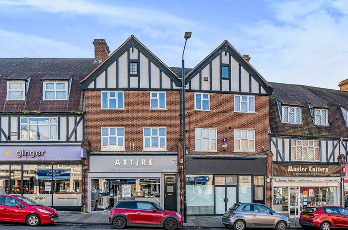 4 Bedroom Flat To Rent In Station Approach, Hayes, Bromley, BR2