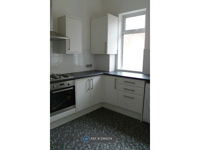 1 Bedroom Semi-Detached House To Rent In Wilbraham Road, Manchester, M21