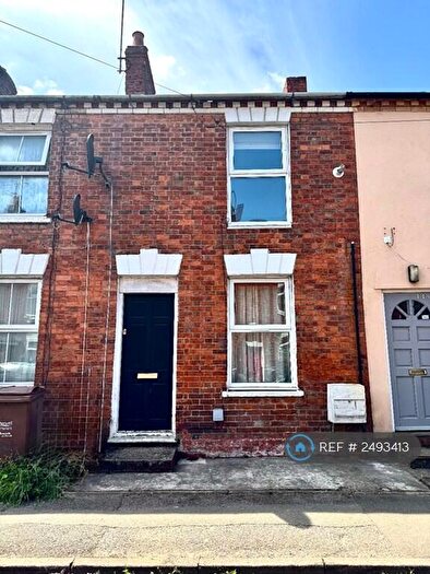 2 Bedroom Terraced House To Rent In West Street, Banbury, OX16