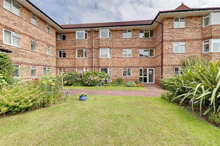 1 Bedroom Retirement Property For Sale In Park Road, Worthing, BN11