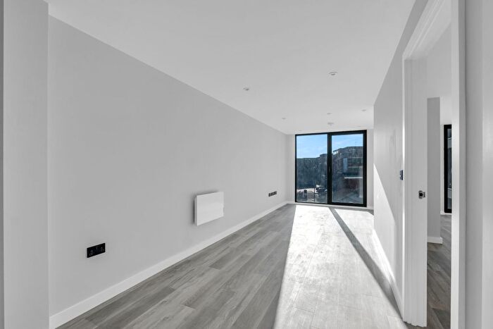 1 Bedroom Flat To Rent In Warwick Street, Deritend, Birmingham, B12