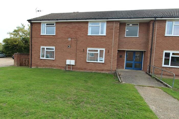 2 Bedroom Flat To Rent In Queens Close, Over, Cambridge, Cambridgeshire, CB24