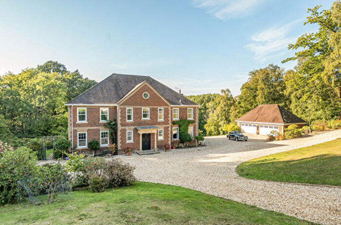 5 Bedroom Detached House For Sale In Danes Road, Awbridge, Romsey, SO51