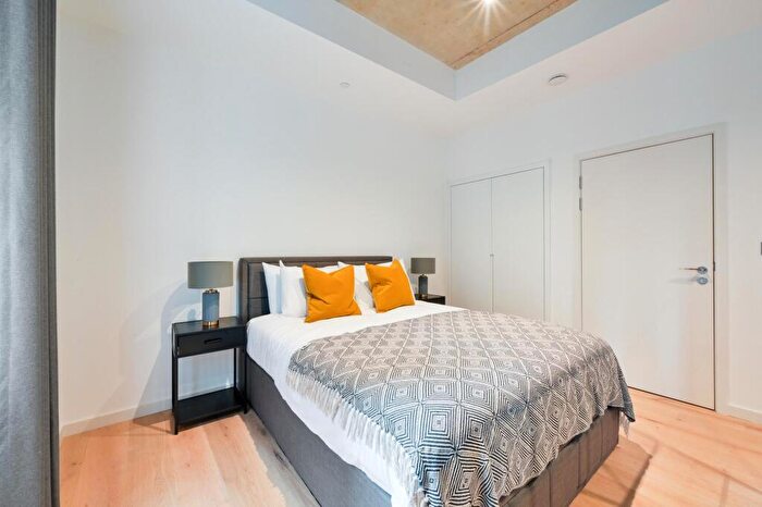 Apartment For Sale In Douglass Tower, Goodluck Hope, London, E14