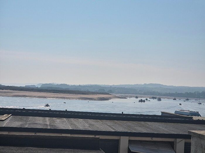 1 Bedroom Flat To Rent In Pierhead, Exmouth, EX8