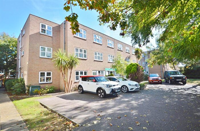 2 Bedroom Flat For Sale In Honeypot Hall, Clacton-On-Sea, Essex, CO15