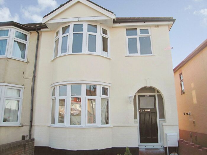 3 Bedroom End Terrace House To Rent In Hickman Road, Chadwell Heath, Romford, RM6