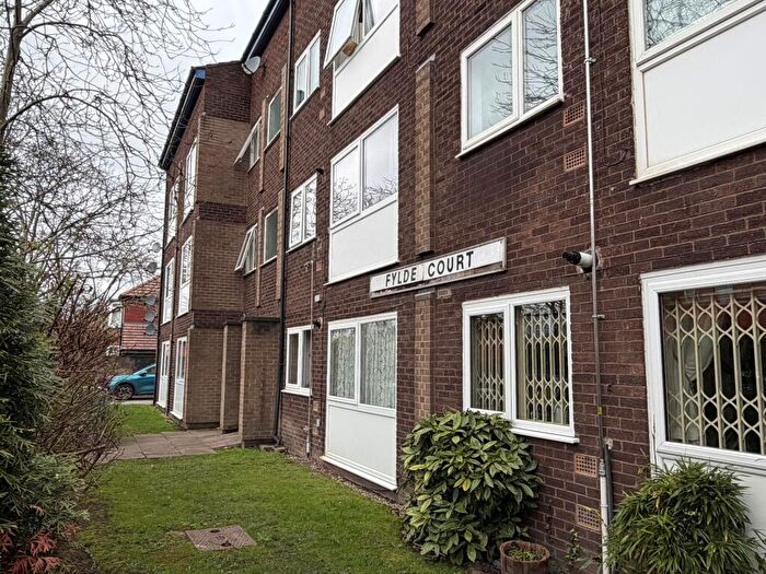 2 Bedroom Flat For Sale In Highfield Road, Stretford, M32
