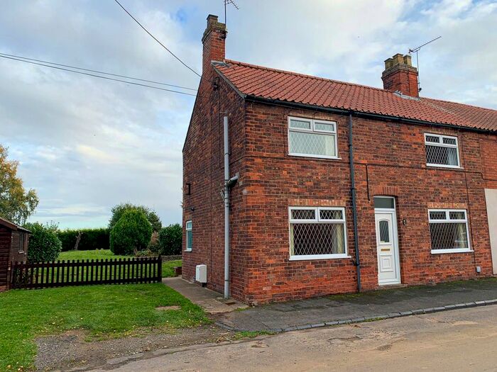 3 Bedroom Semi-Detached House To Rent In Marsh Lane, Winteringham, Scunthorpe DN15
