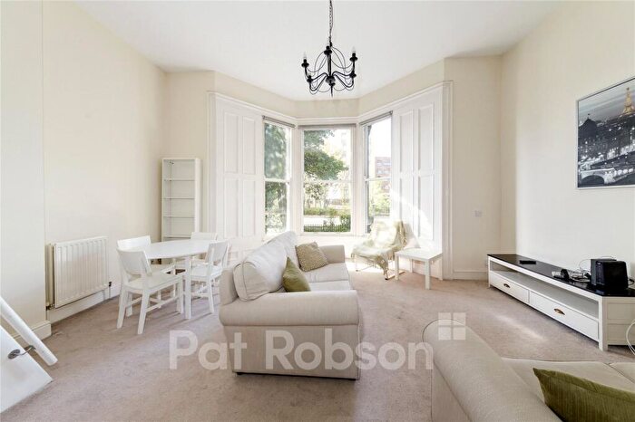 2 Bedroom Apartment For Sale In Osborne Terrace, Jesmond, Newcastle Upon Tyne, NE2
