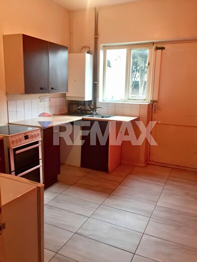 2 Bedroom Terraced House To Rent In Albany Road, RM6