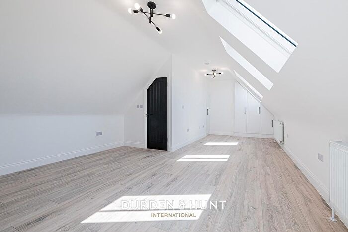 1 Bedroom Studio To Rent In High Street, Ongar, CM5