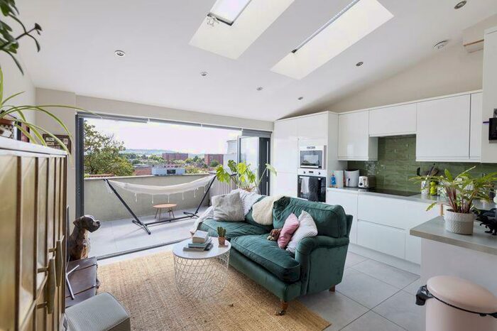 2 Bedroom Flat To Rent In Ambrose Road, Clifton Wood, BS8