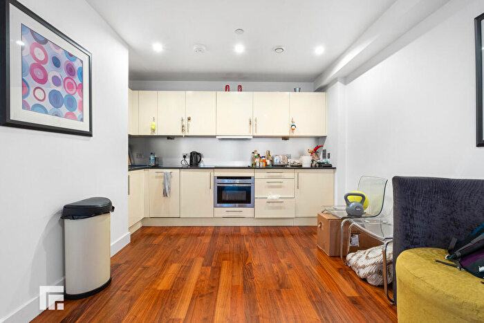 1 Bedroom Apartment For Sale In Hayes Apartments, The Hayes, Cardiff, CF10