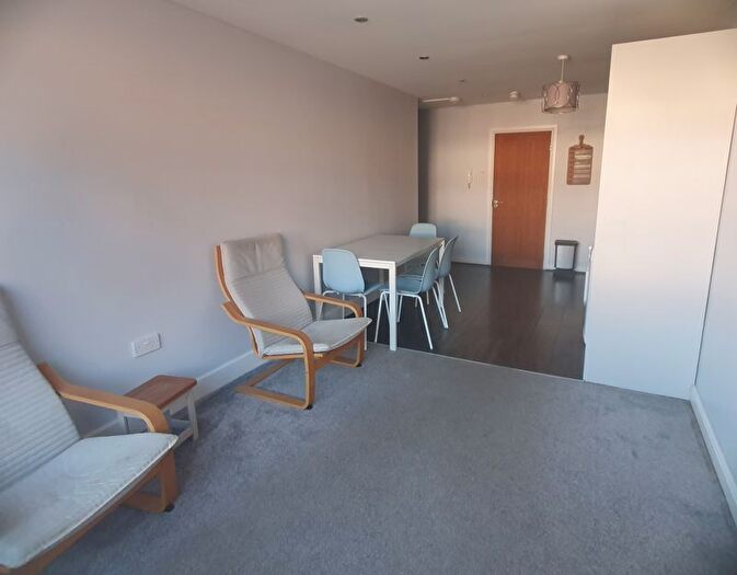 2 Bedroom Flat To Rent In Haydon House, Studley Warwickshire., B80