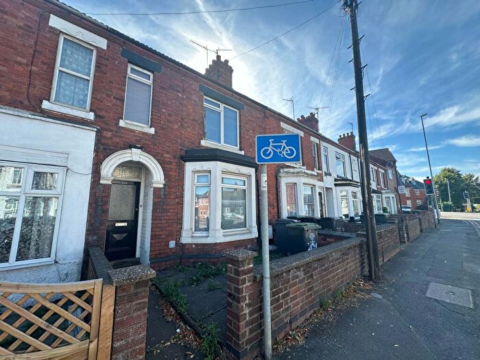 4 Bedroom House To Rent In Wellingborough Road, Rushden, NN10