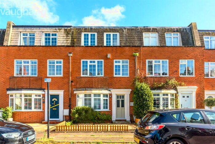 3 Bedroom Terraced House To Rent In Westbourne Place, Hove, BN3
