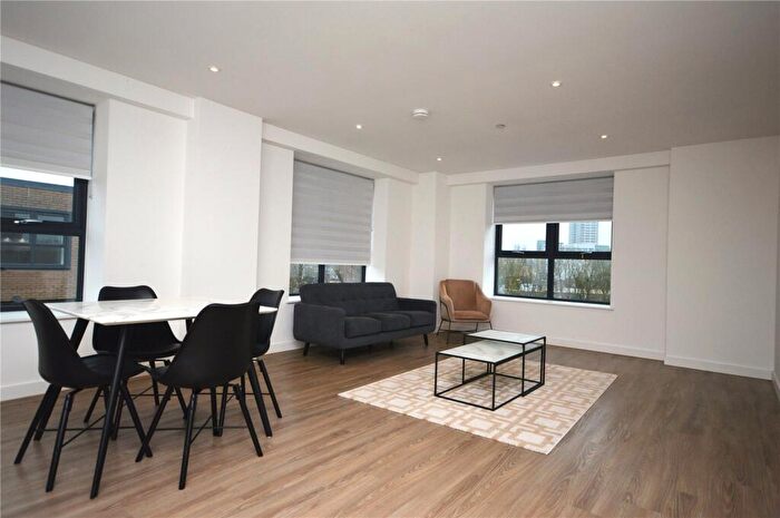 2 Bedroom Apartment To Rent In North Star House, Town Centre, Swindon, SN2