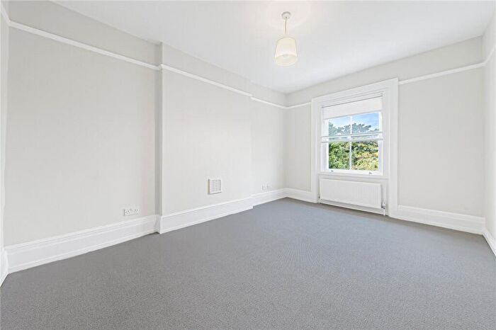 2 Bedroom Apartment To Rent In Clifton Hill, St. John's Wood, London, NW8