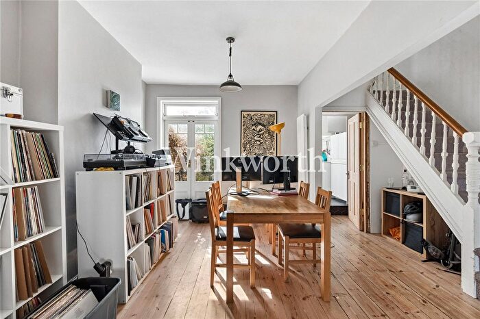 4 Bedroom Terraced House For Sale In Fairfax Road, London, N8