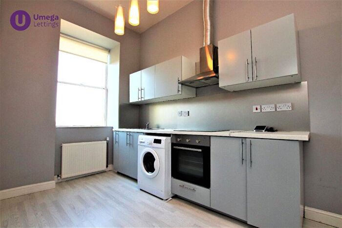 2 Bedroom Apartment To Rent In Dalkeith Road, Edinburgh, Midlothian, EH16