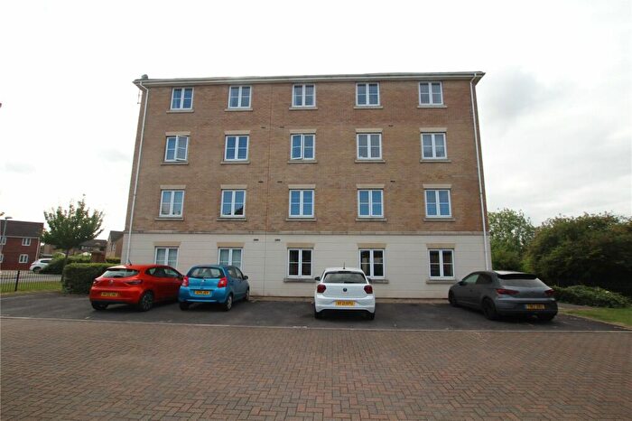 2 Bedroom Apartment To Rent In Melusine Road, Swindon, Wiltshire, SN3
