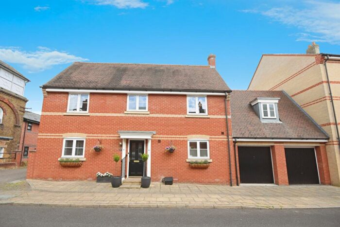 4 Bedroom Link Detached House For Sale In Massingham Drive, Earls Colne, Colchester, CO6