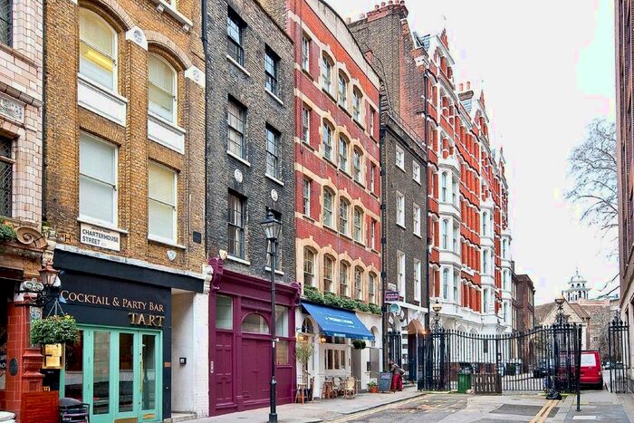1 Bedroom Flat To Rent In Charterhouse Street, London, EC1M