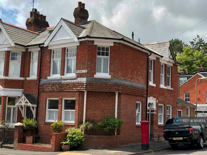 2 Bedroom Terraced House To Rent In Boscobel Road, Winchester, SO22