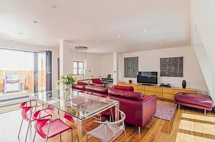 2 Bedroom Flat To Rent In Botolph Alley, Epc:B, EC3