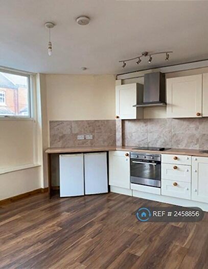 1 Bedroom Flat To Rent In Queens Road, Basingstoke, RG21