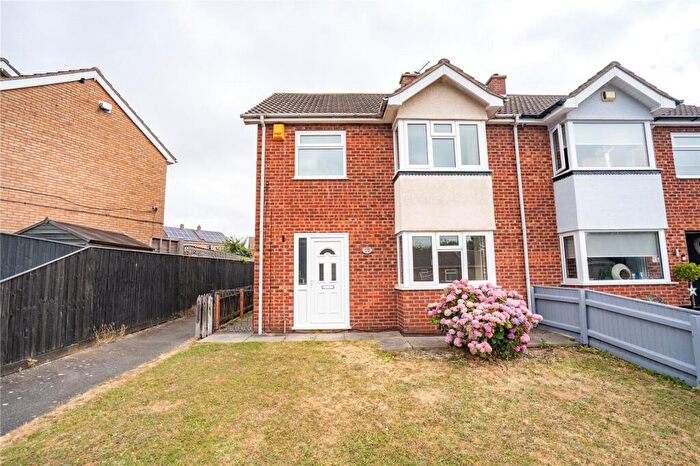 3 Bedroom End Of Terrace House For Sale In Walnut Crescent, Cleethorpes, Lincolnshire, DN35