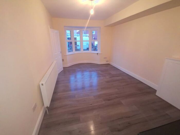 2 Bedroom Flat To Rent In Caroline Gardens, Howdon NE28