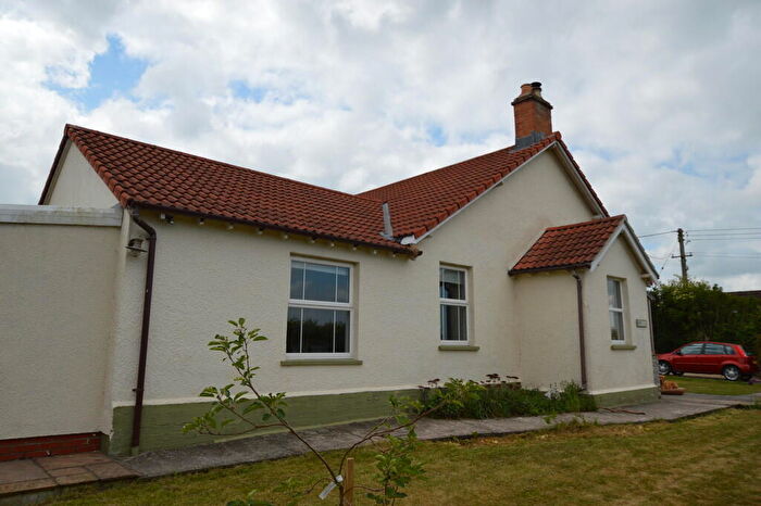 4 Bedroom Detached Bungalow To Rent In Little Ireland, Wedmore, BS28