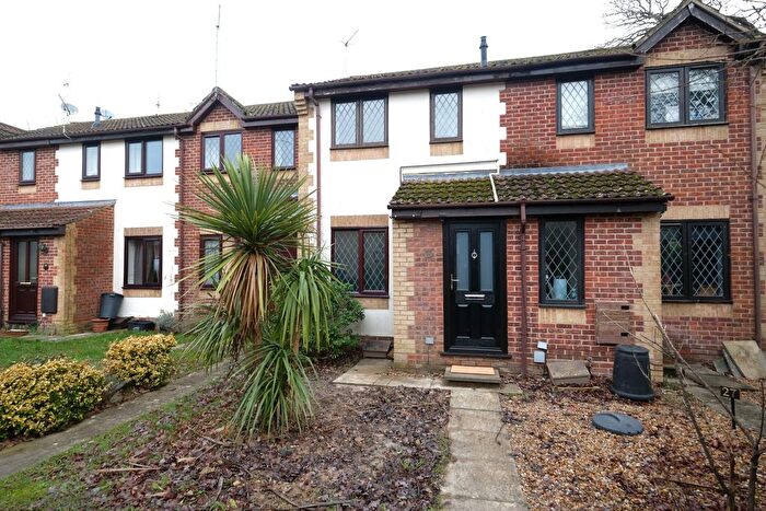 2 Bedroom Terraced House For Sale In Larkspur Drive, Marchwood, SO40