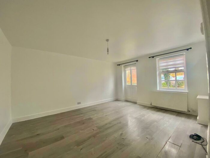 2 Bedroom Maisonette To Rent In The Shambles, Wallingford, OX10