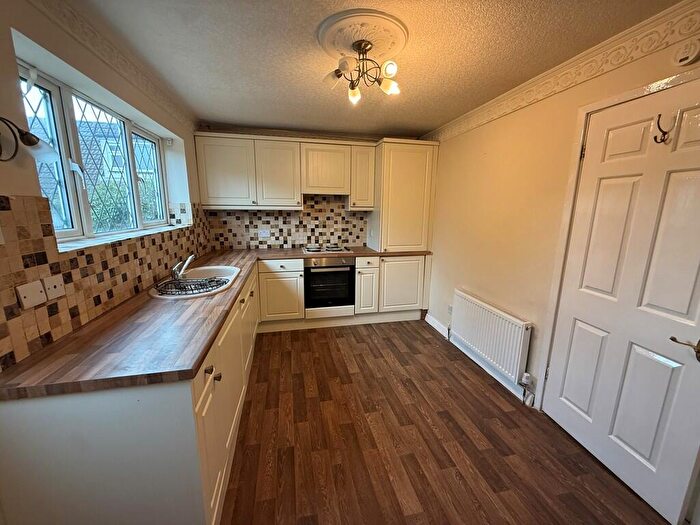 2 Bedroom End Of Terrace House To Rent In Old Hall Close, Bramley, S66