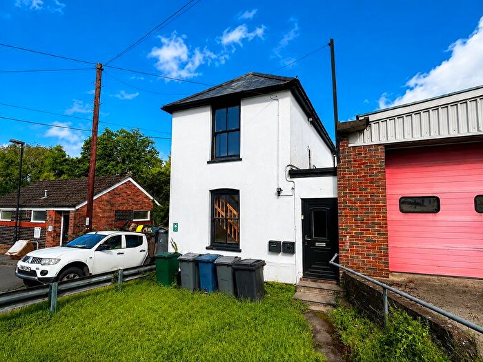 Studio To Rent In High Street, High Wycombe, HP14