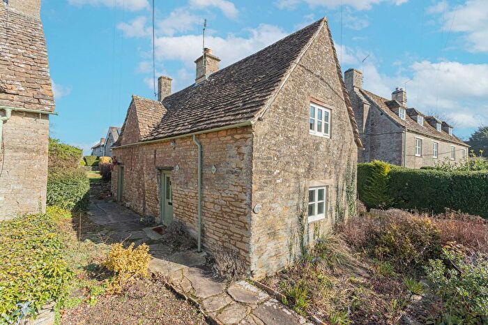 2 Bedroom Cottage For Sale In Park Street, Charlton, Malmesbury, SN16