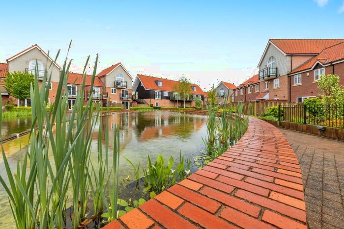 2 Bedroom Town House For Sale In The Quays, Burton Waters, LN1