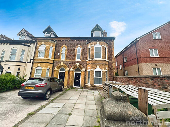 7 Bedroom Semi-Detached House For Sale In Bedford Road, Rockferry, Birkenhead, CH42
