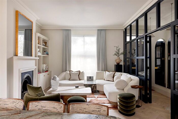 3 Bedroom Flat To Rent In Talbot Road, London, W2